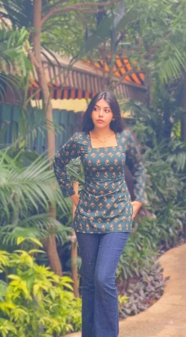 Short Kurti